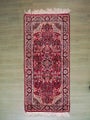 Sarough-tyyppinen &ndash; k&auml;sinsolmittu it&auml;mainen matto 135 x 70 cm