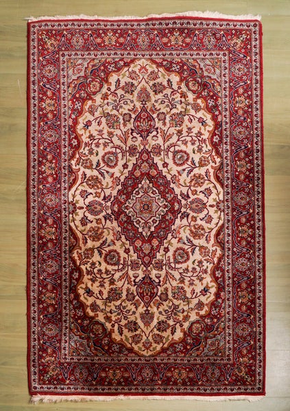 Vintage Tabriz &ndash; it&auml;mainen k&auml;sinsolmittu villamatto