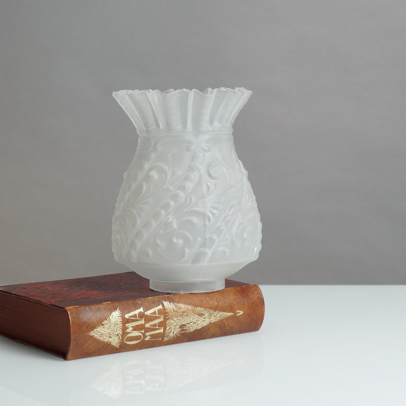 Vanha &ouml;ljylampun tulppaanikupu