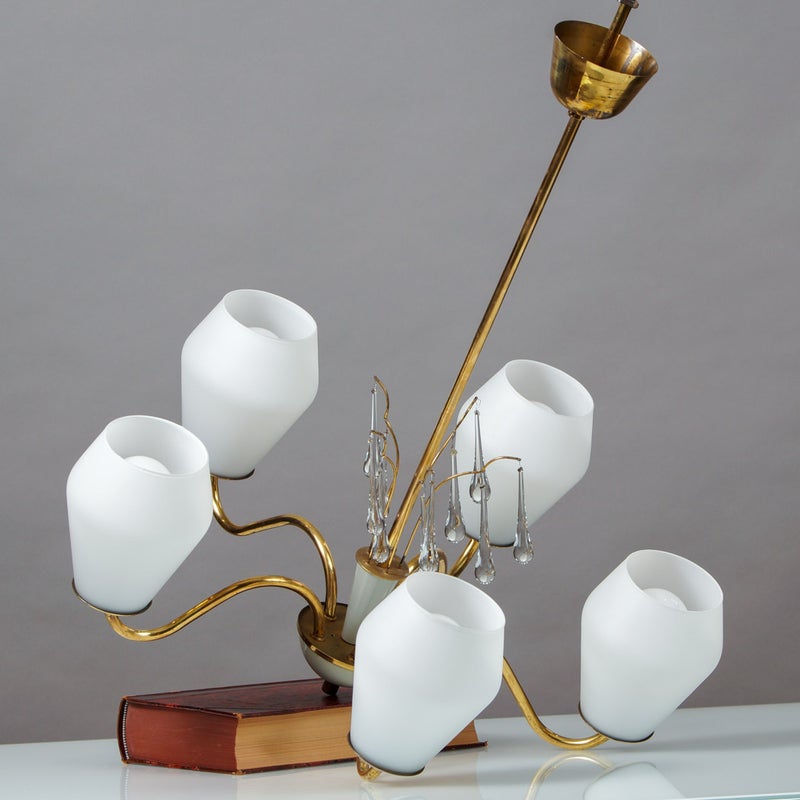 Lamput eiv&auml;t sis&auml;lly hintaan.