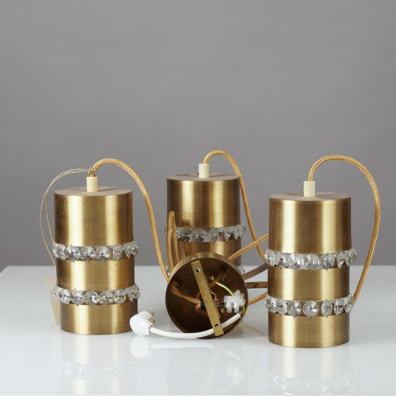 Vintage-riippuvalaisin 1960-luvulta &ndash; metalli ja kristalli