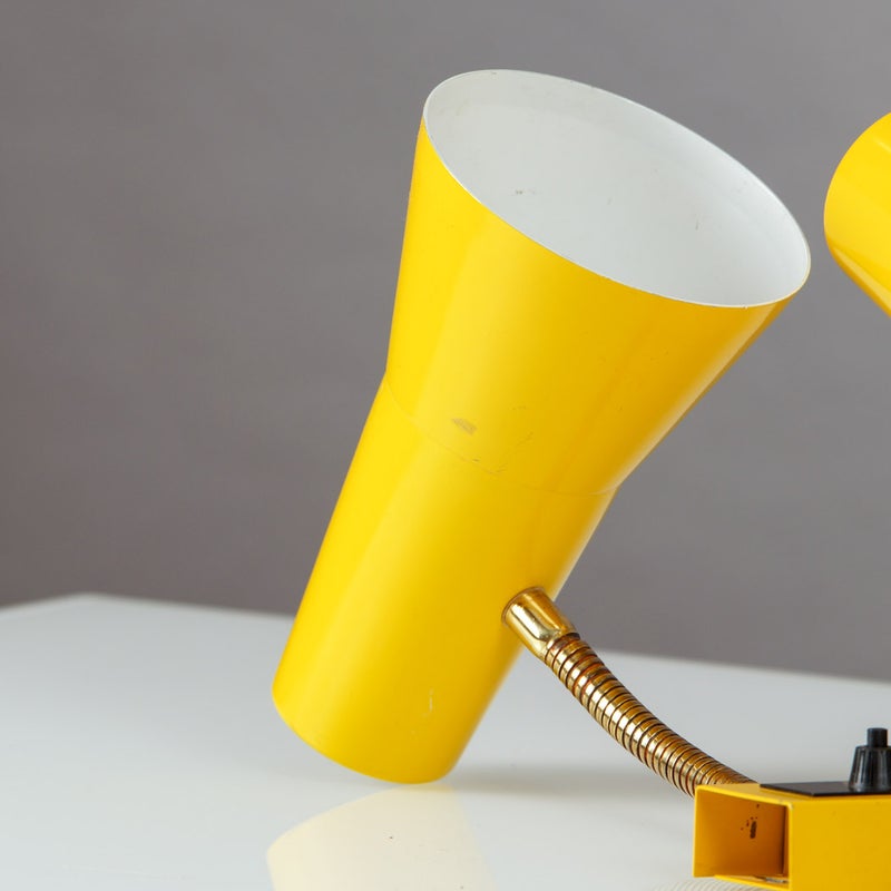 Vintage sein&auml;valaisin &ndash; Aris